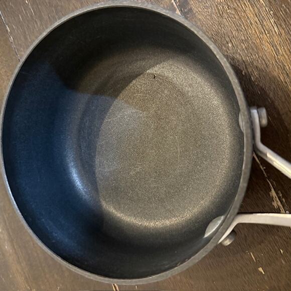 Calphalon Signature 8701 Sauce Pan 1 Qt. Made in USA - Picture 2 of 5